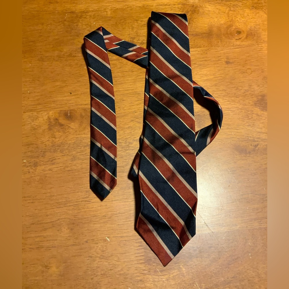Peer Gordon Red Navy Blue Striped All Silk Neck Tie